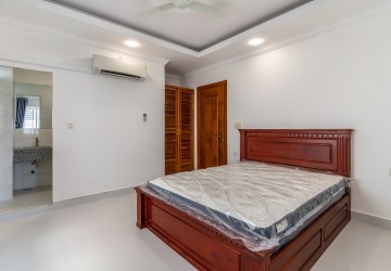 2 Bedroom Apartment For Rent - Daun Penh, Phnom Penh thumbnail