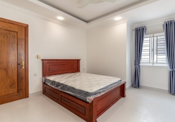 2 Bedroom Apartment For Rent - Daun Penh, Phnom Penh thumbnail