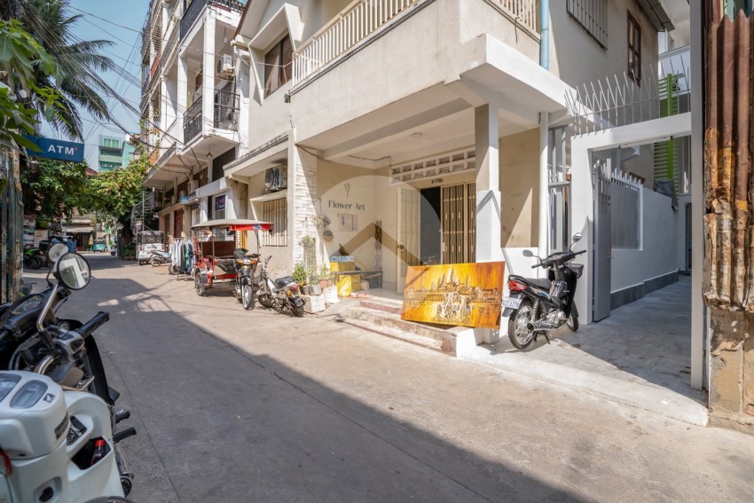 2 Bedroom Apartment For Rent - Daun Penh, Phnom Penh