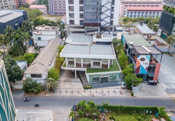 1,240 Sqm Commercial Villa For Rent - Boeung Kak 1, Phnom Penh thumbnail