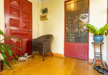 1 Bedroom Apartment For Rent - Chakto Mukh, Phnom Penh thumbnail