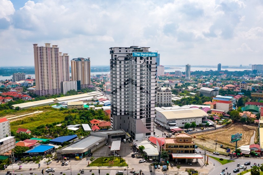 9th Floor 2 Bedroom Condo For Sale - Peninsula Residence, Chroy Changvar, Phnom Penh