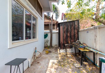 3 Bedroom House For Rent - Slor Kram, Siem Reap thumbnail