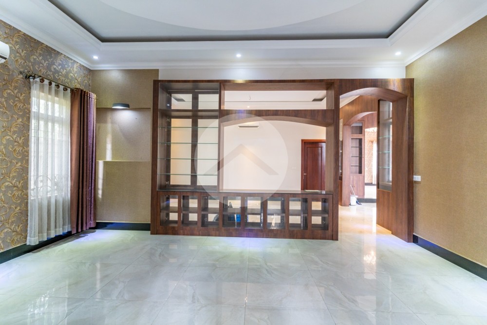 6 Bedroom Villa For Rent - Kok Klaing, Phnom Penh - Image 8 6 Bedroom Villa For Rent - Kok Klaing, Phnom Penh - Image 8