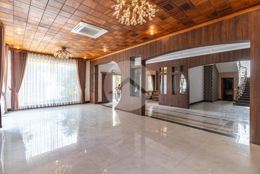 6 Bedroom Villa For Rent - Kok Klaing, Phnom Penh