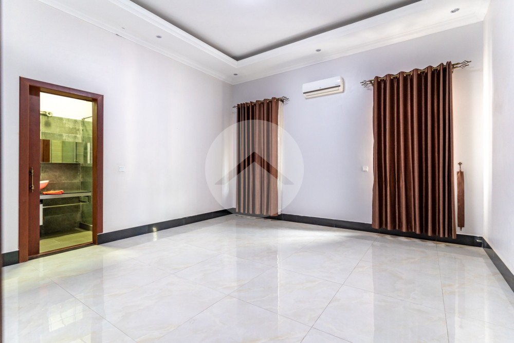 6 Bedroom Villa For Rent - Kok Klaing, Phnom Penh - Image 13 6 Bedroom Villa For Rent - Kok Klaing, Phnom Penh - Image 13
