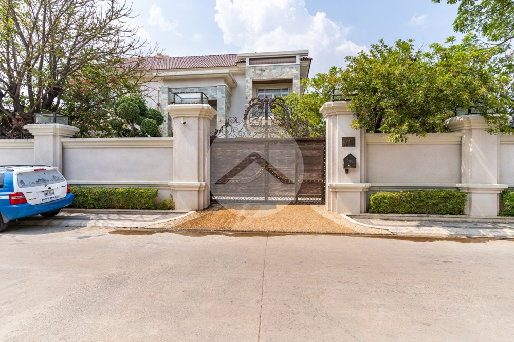 6 Bedroom Villa For Rent - Kok Klaing, Phnom Penh - Image 2 6 Bedroom Villa For Rent - Kok Klaing, Phnom Penh - Image 2