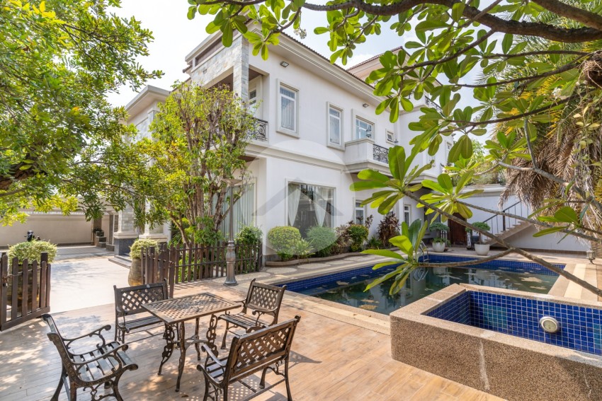 6 Bedroom Villa For Rent - Kok Klaing, Phnom Penh