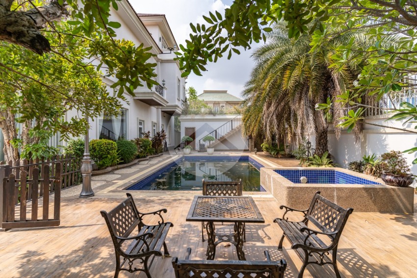 6 Bedroom Villa For Rent - Sen Sok, Phnom Penh