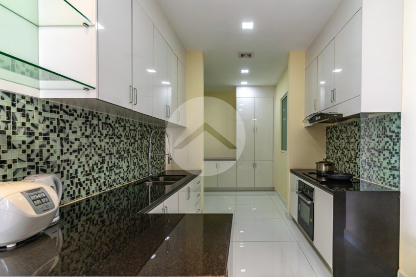 4 Bedroom Condo For Rent - Chroy Changvar, Phnom Penh