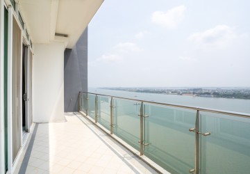 4 Bedroom Condo For Rent - Chroy Changvar, Phnom Penh thumbnail