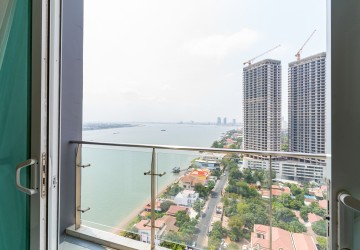 4 Bedroom Condo For Rent - Chroy Changvar, Phnom Penh thumbnail