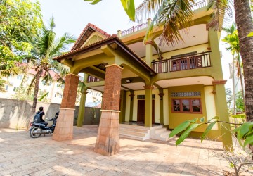 7 Bedroom Villa For Sale - Sala Kamreuk, Siem Reap thumbnail