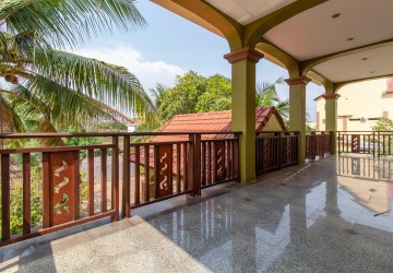 7 Bedroom Villa For Sale - Sala Kamreuk, Siem Reap thumbnail