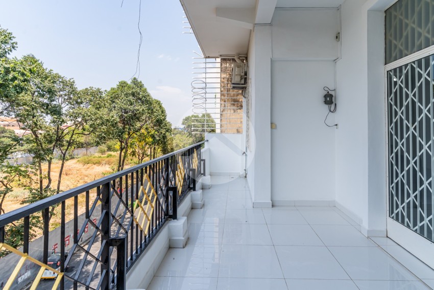 2 Bedroom Apartment For Rent - Wat Phnom, Phnom Penh