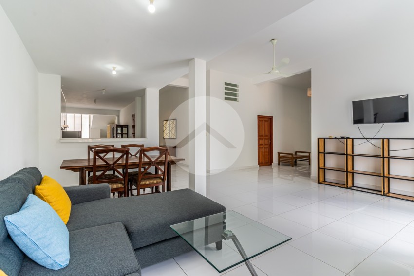 2 Bedroom Apartment For Rent - Wat Phnom, Phnom Penh