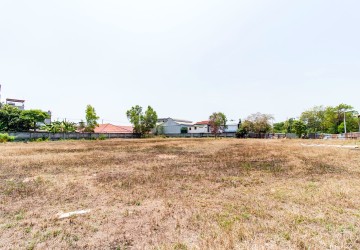 7,037 Sqm Commercial Land For Sale - Svay Dangkum, Siem Reap thumbnail