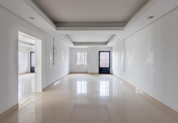 9 Bedroom Shophouse For Rent - Chreav, Siem Reap thumbnail