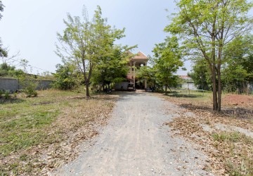 3 Bedroom House For Sale - Svay Dangkum, Siem Reap thumbnail