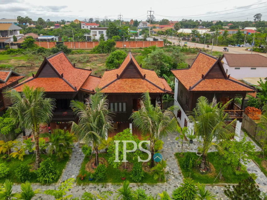 6 Wooden House Compound For Rent - Sangkat Siem Reap, Siem Reap