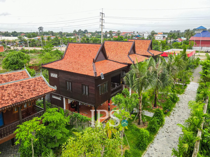 6 Wooden House Compound For Rent - Sangkat Siem Reap, Siem Reap