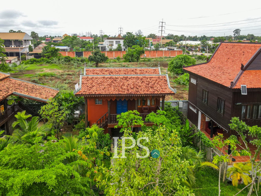 6 Wooden House Compound For Rent - Sangkat Siem Reap, Siem Reap