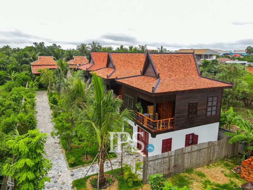 6 Wooden House Compound For Rent - Sangkat Siem Reap, Siem Reap