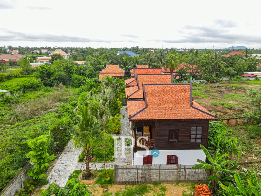 6 Wooden House Compound For Rent - Sangkat Siem Reap, Siem Reap