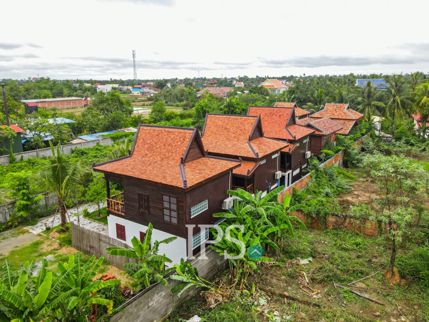 6 Wooden House Compound For Rent - Sangkat Siem Reap, Siem Reap