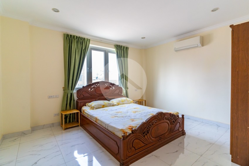 3 Bedroom Serviced Apartment For Rent - Beoung Prolit, Phnom Penh