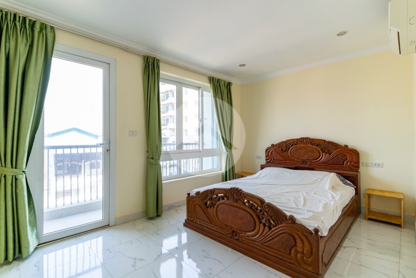 3 Bedroom Serviced Apartment For Rent - Beoung Prolit, Phnom Penh