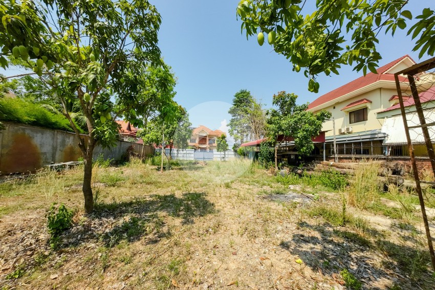 1,411 Sqm Commercial Land For Sale - Near National Road 6, Svay Dangkum, Siem Reap