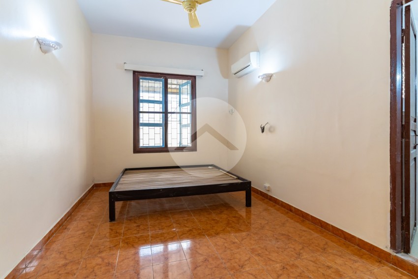 2 Bedroom Colonial Villa  For Rent - Wat Phnom, Phnom Penh