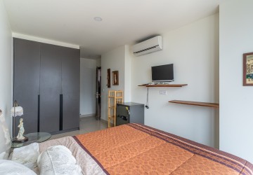 38th Floor 2 Bedroom Condo For Sale - The Peak, Tonle Bassac, Phnom Penh thumbnail