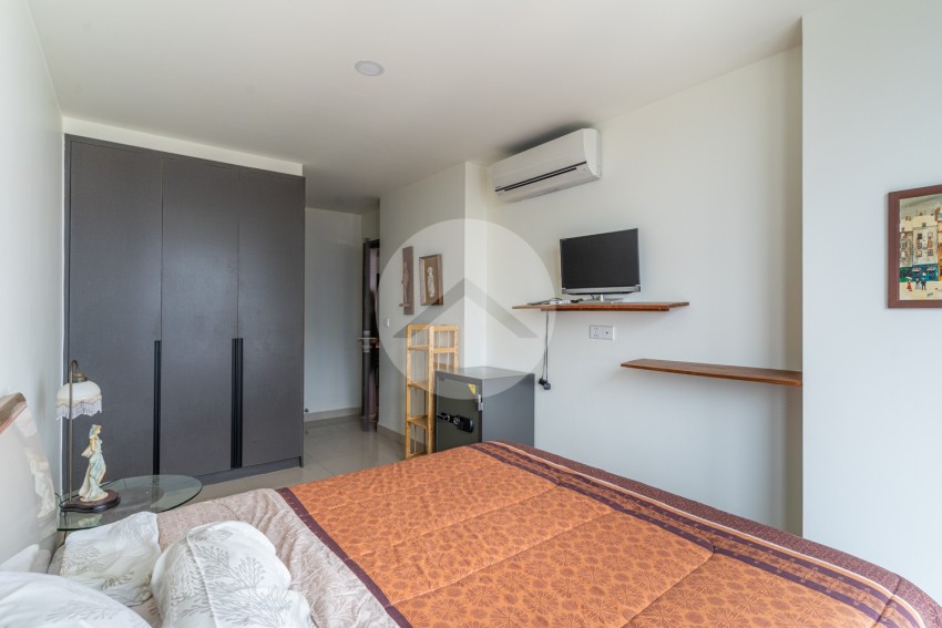 38th Floor 2 Bedroom Condo For Sale - The Peak, Tonle Bassac, Phnom Penh