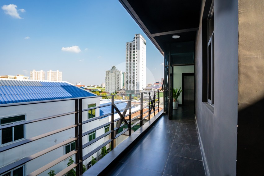 2 Bedroom Apartment For Rent - BKK1, Phnom Penh