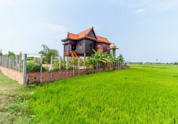 3 Bedroom Wooden House For Rent - Sangkat Siem Reap, Siem Reap thumbnail