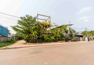 11 Unit Apartment Building For Sale - Sala Kamreuk, Siem Reap thumbnail