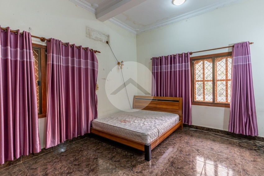 10 Bedroom Commercial Villa For Rent - BKK3, Phnom Penh