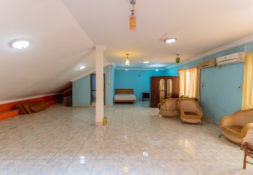 10 Bedroom Commercial Villa For Rent - BKK3, Phnom Penh thumbnail