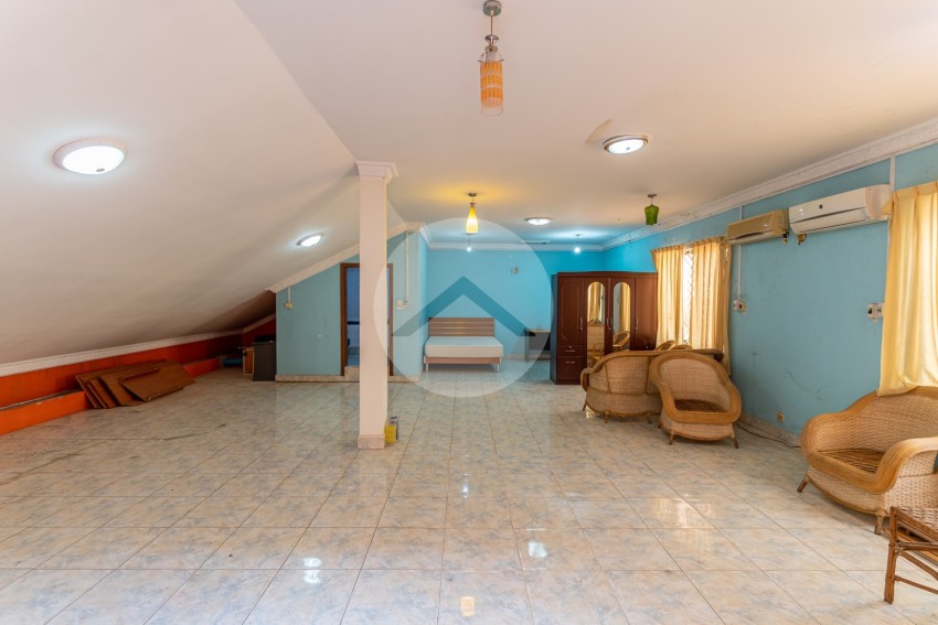 10 Bedroom Commercial Villa For Rent - BKK3, Phnom Penh