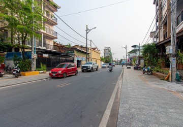 27 Bedroom Hotel For Sale - Svay Dangkum, Siem Reap thumbnail