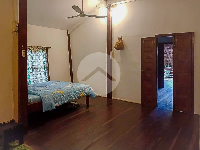 5 Bedroom Wooden House For Sale - Near Riverside, Sala Kamreuk, Siem Reap