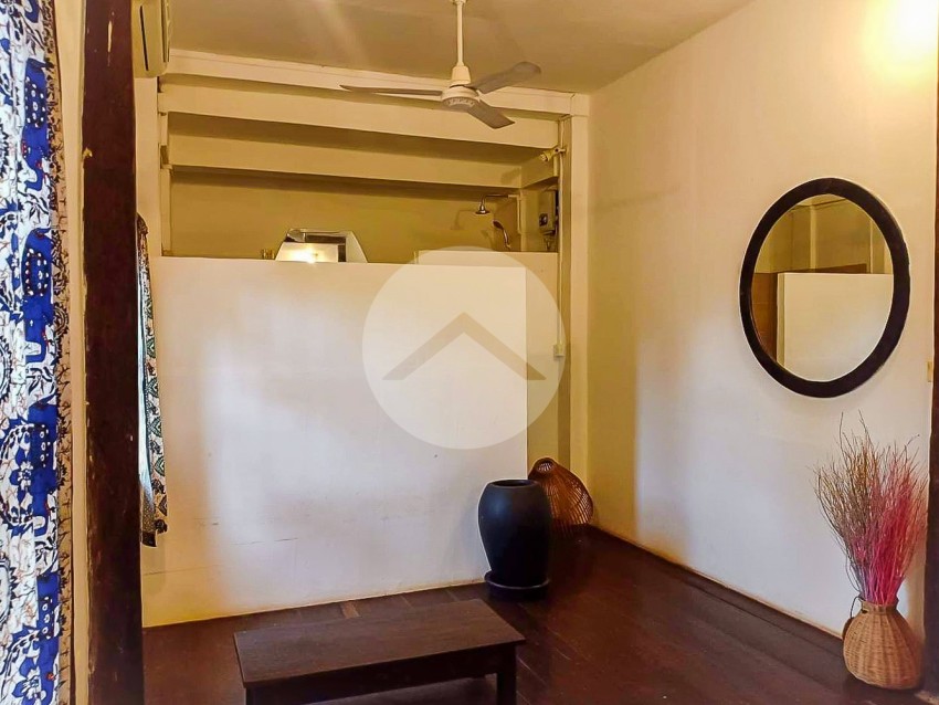 5 Bedroom Wooden House For Sale - Near Riverside, Sala Kamreuk, Siem Reap