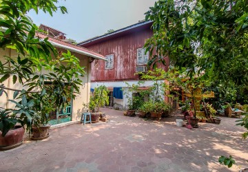 5 Bedroom Wooden House For Sale - Near Riverside, Sala Kamreuk, Siem Reap thumbnail