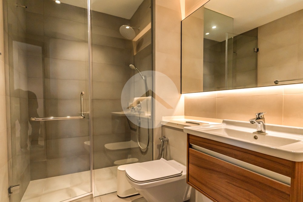 2 Bedroom Condo For Rent Embassy Central - BKK1, Phnom Penh - Image 12
