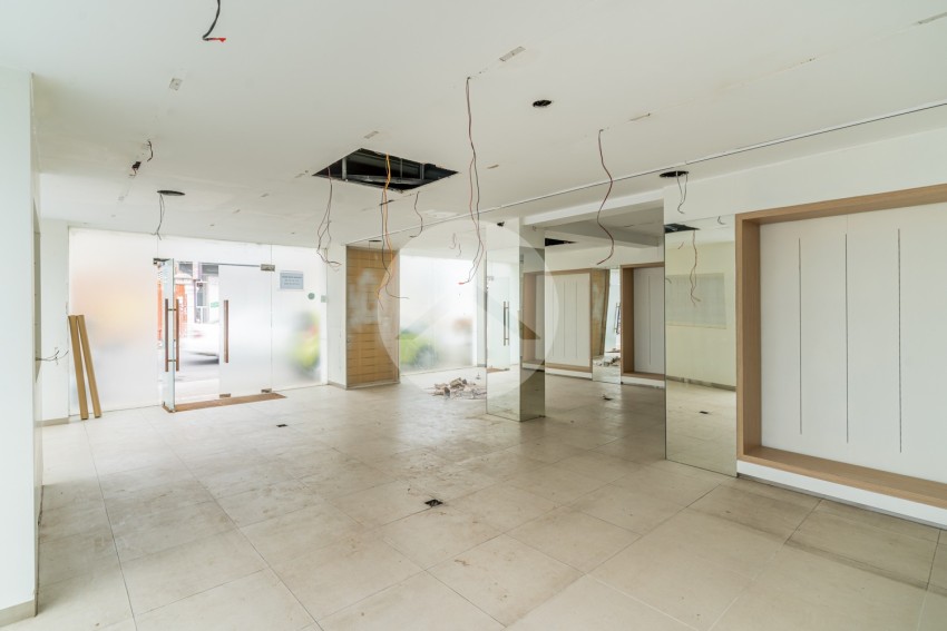 200 Sqm Retail Space For Rent - Phsar Daeum Thkov, Phnom Penh