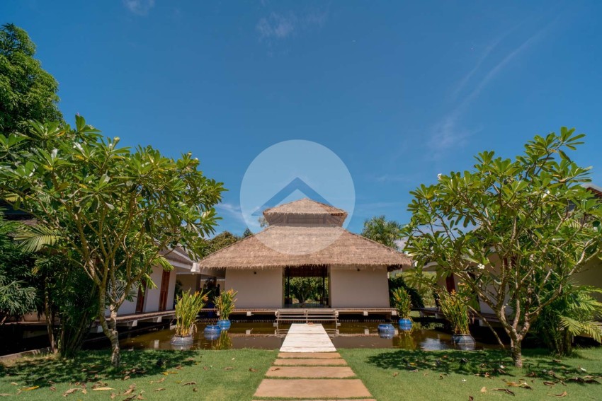 3,180 Sqm Land with 5-bedroom Luxury Villa For Sale in Kampot - Cambodia
