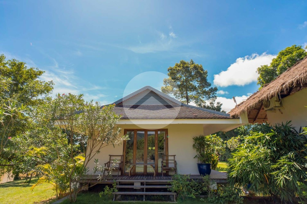 3,180 Sqm Land with 5-bedroom Luxury Villa For Sale in Kampot - Cambodia - Image 15