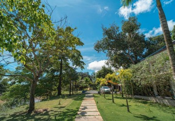 3,180 Sqm Land with 5-bedroom Luxury Villa For Sale in Kampot - Cambodia thumbnail